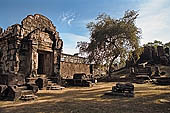 Bakong temple - entrance building of the northern stairway